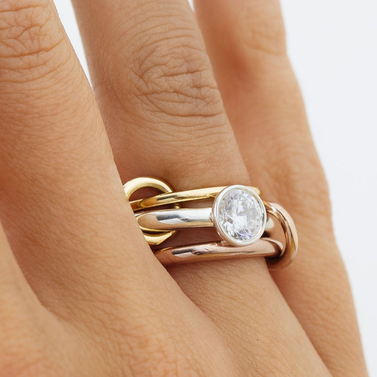 Spinelli Kilcollin Amari Round Cut ring, view 3