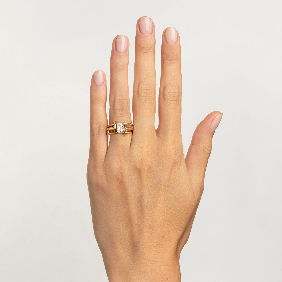Spinelli Kilcollin Nysa Emerald Cut ring, view 2